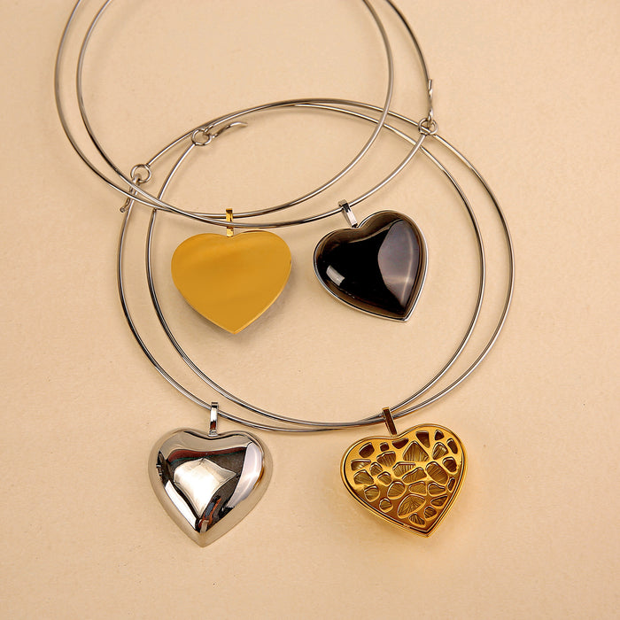Wholesale Light luxury, high-end, minimalist design, stainless steel heart collar, fashionable commuting collarbone chain