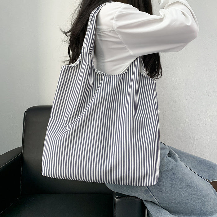 Wholesale Vintage oil painting flower canvas bag, one shoulder hand-held large capacity vest bag