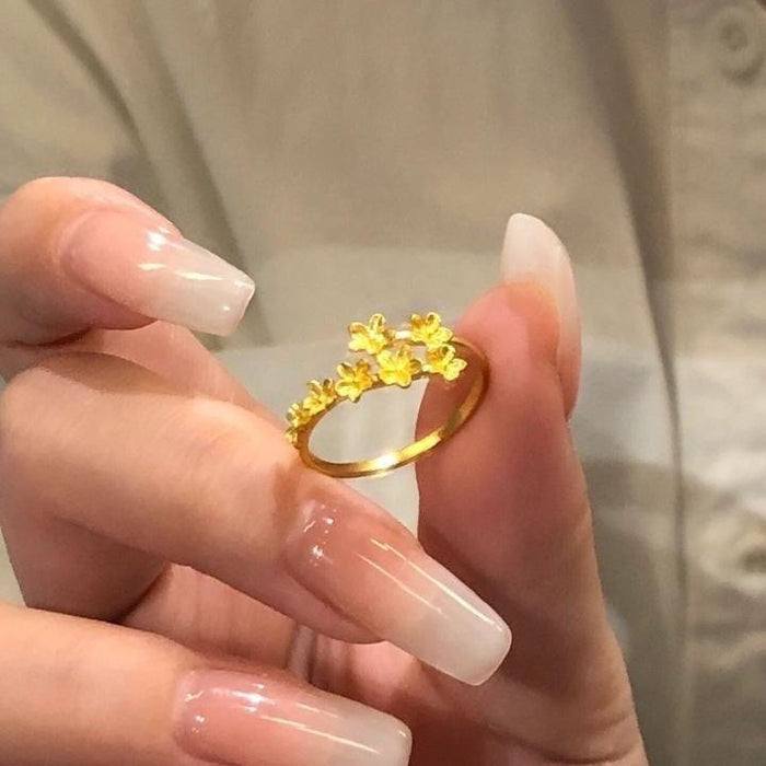 Wholesale Gold butterfly ring, niche design, light luxury temperament, fashionable and versatile flower ring