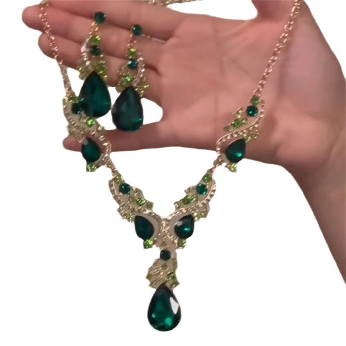 Wholesale Vintage green water droplet necklace earring set with exaggerated light luxury temperament, high-end feel, versatile collarbone chain