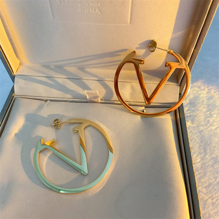 Wholesale Exaggerated earrings, light luxury, high-end feeling, titanium steel earrings, fashionable letters, stainless steel personalized earrings