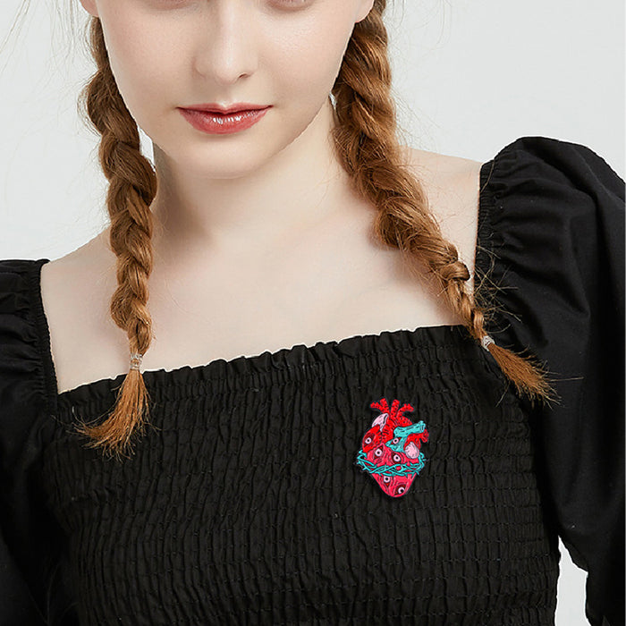 Wholesale Oil Painting Heart Brooch Lighthouse Ocean Viscera Badge Metal Oil Drop Clothing Accessories