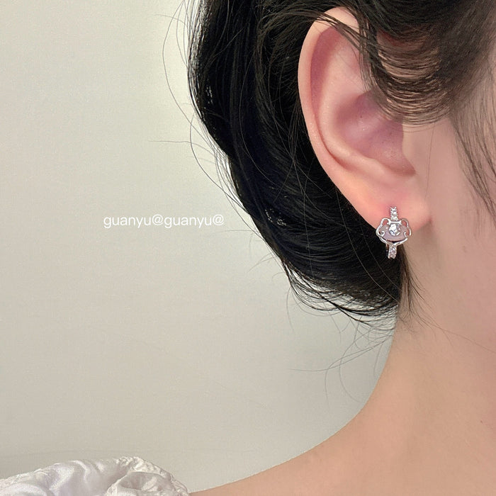 Wholesale New Exquisite Cat Eye Stone Lucky Lock Ear Buckle Women's Fashion Simple Light Luxury Style Versatile Earrings