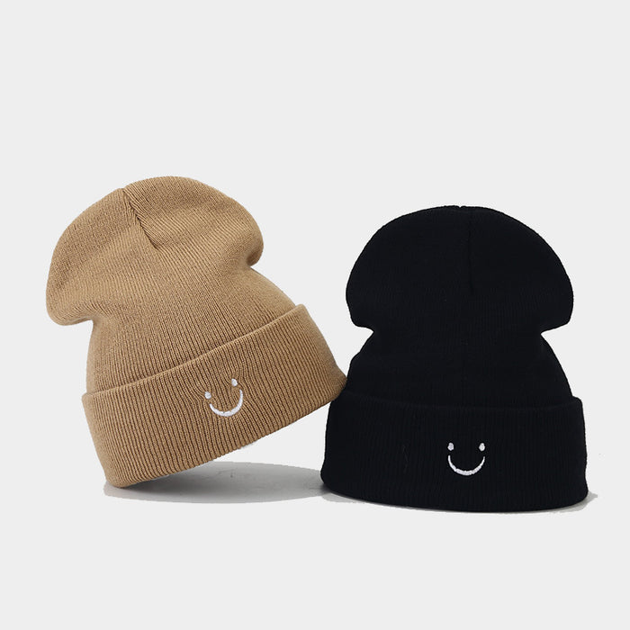 Wholesale Small Smiley Simple Embroidery Acrylic Warm Knitted Hat JDC-FH-LvYi054