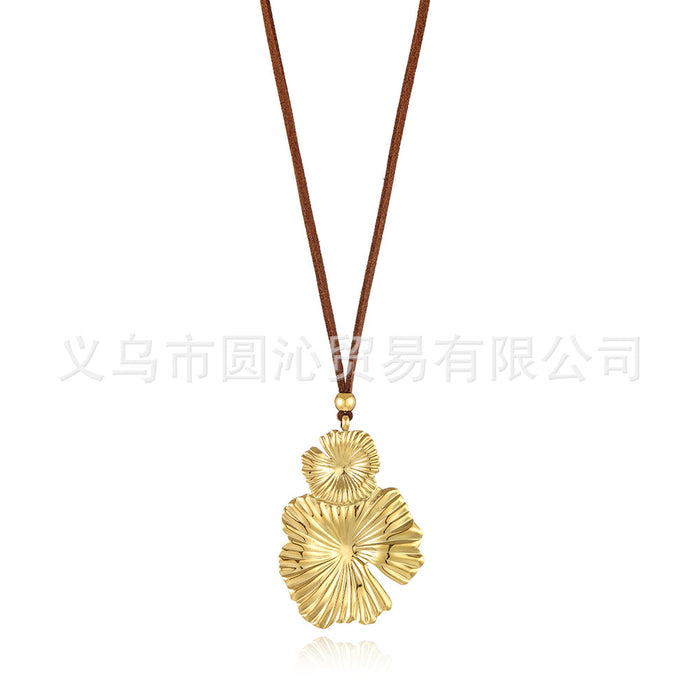 Wholesale Stainless steel retro long adjustable necklace, flower pendant, sweater chain accessory