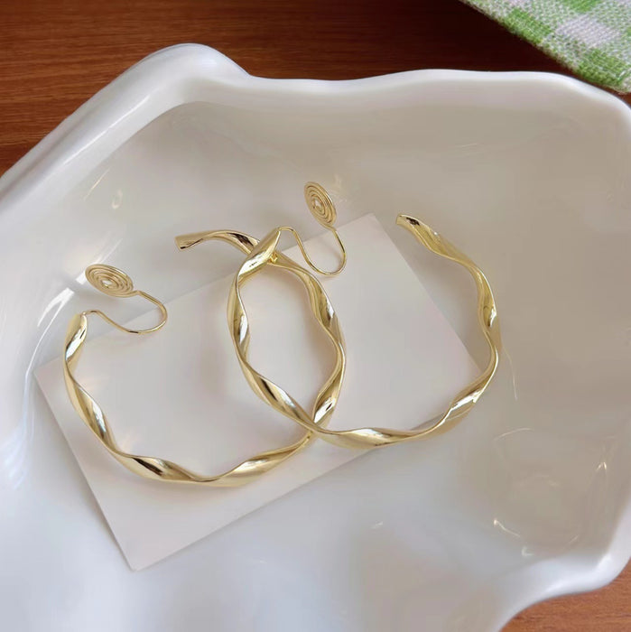 Wholesale Simple temperament, personality, light bending, large circle earrings