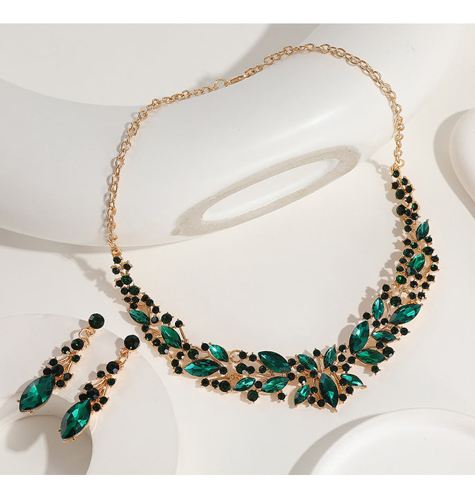 Wholesale Fashion Crystal Necklace Earrings Jewelry Set Dress Fashion Versatile Accessories