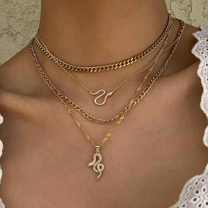 Wholesale Electroplating snake necklace personality fashion retro snake pendant sweater chain for women