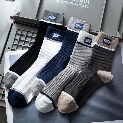 Wholesale Socks made of cotton, casual, quick drying, sports, sweat absorbing, mid tube socks