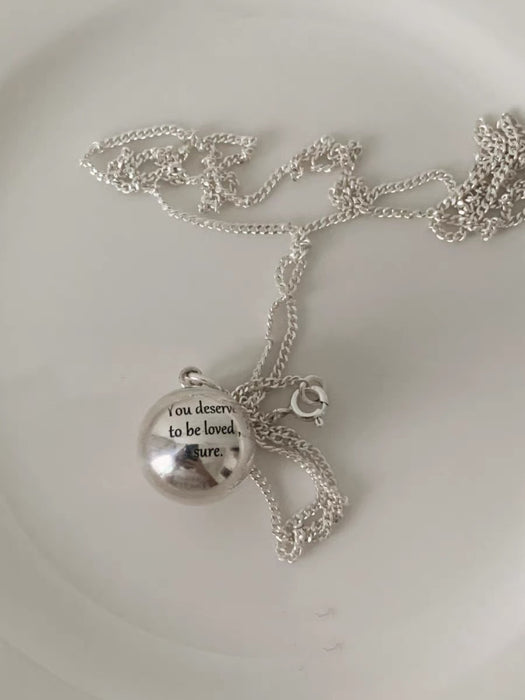 Wholesale Minimally designed round ball necklace for women with a niche design, temperament and texture pendant, sweater chain