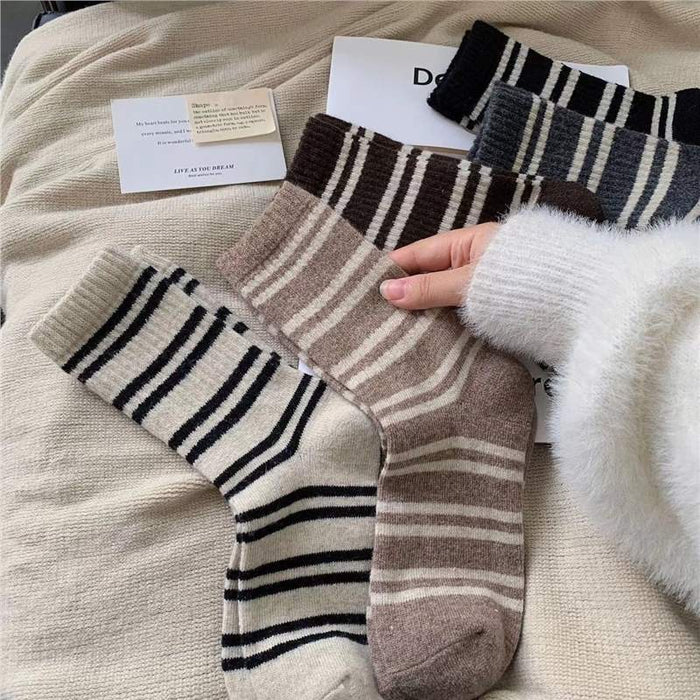 Wholesale Socks for warmth, thick middle tube, striped thick middle tube