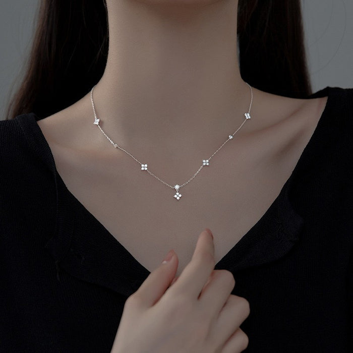 Wholesale Zircon Clover Necklace for Women, Light Luxury, Cold and Stylish, Su Collarbone Chain