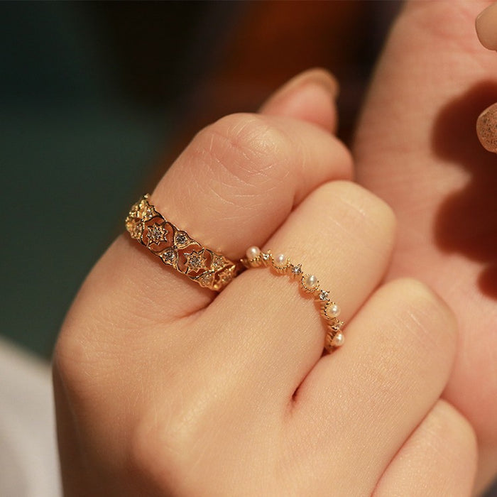 Wholesale Vintage lace hollowed out diamond inlaid light luxury ring