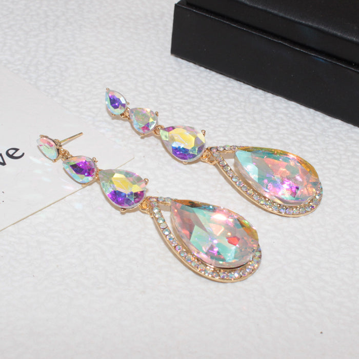 Wholesale Exquisite and luxurious water droplet studded diamond earrings, fashionable and high-end long alloy ear accessories