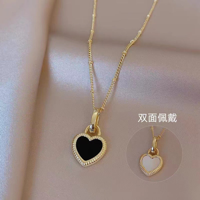 Wholesale High-grade double-sided shell love pendant  Titanium steel necklace