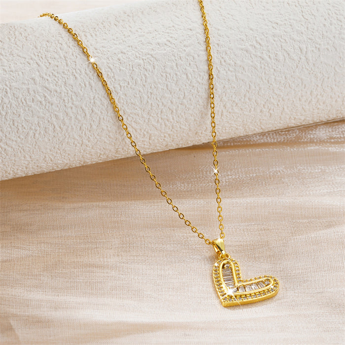 Wholesale Light luxury heart-shaped zircon exquisite titanium steel necklace, light luxury niche high-end versatile collarbone chain accessory