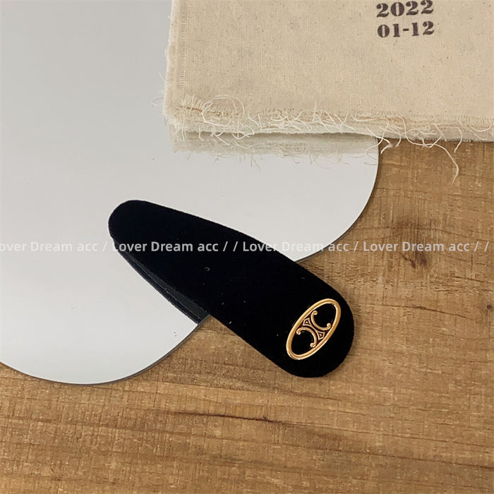 Wholesale Metallic letter hair clip, fashionable bangs, headband accessories, hair accessories