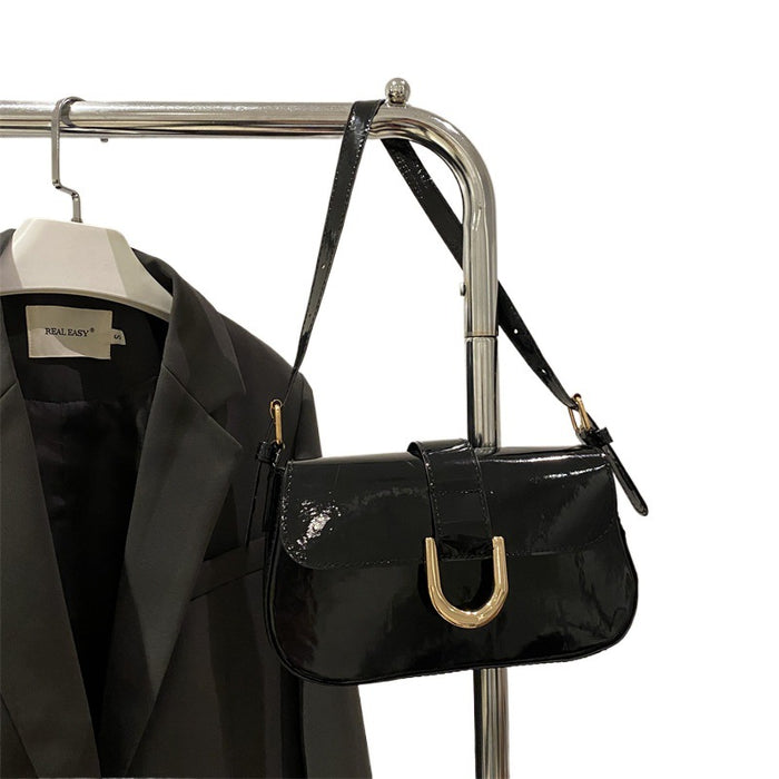 Wholesale Vintage horseshoe buckle fashionable handbag, single shoulder crossbody bag