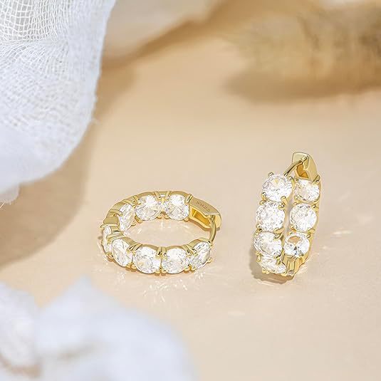 Wholesale Grandmother green circle earrings, light luxury, high-end design, diamond studded, personalized temperament, earrings, earrings