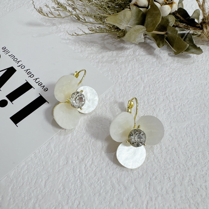 Wholesale Flower earrings, niche design, high-end, light luxury, niche, unique earring pendant