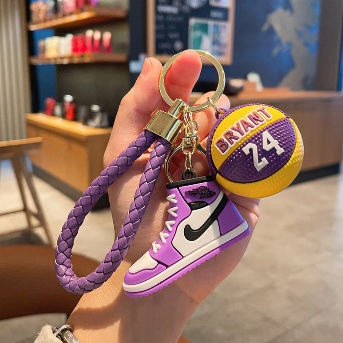 Wholesale Creative simulation model sneaker keychain pendant mini basketball shoe car key chain bag pendant