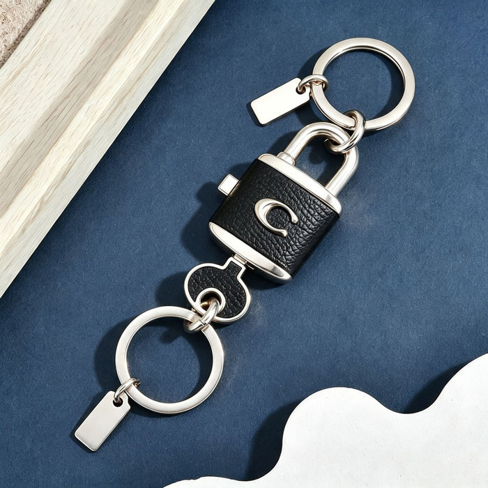 Wholesale Electroplated Alloy C Emblem Lock Keychain Retro Black White Bag Charm Car Key Accessory Boutique Resale Gift