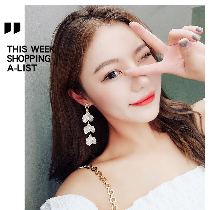 Wholesale S925 Silver Needle Internet Popular Simple Earrings Shell Flower Tassel Earrings