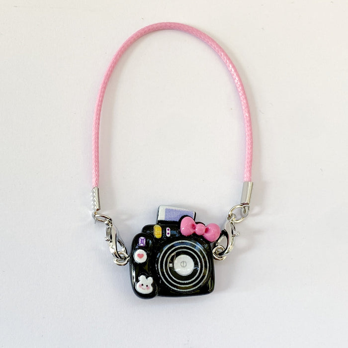 Wholesale Baby clothes,  baby bottle,  overalls,  camera set,  baby clothes replacement