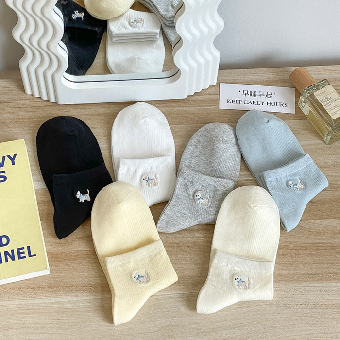 Wholesale Cute Socks Embroidered Cotton Breathable Sweat Absorbing Short Socks Versatile