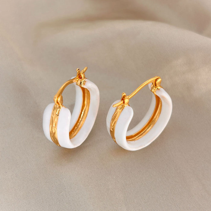 Wholesale New hammer texture C-shaped ear buckle with fashionable and high-end feel, drop glaze design, personalized temperament, versatile earrings