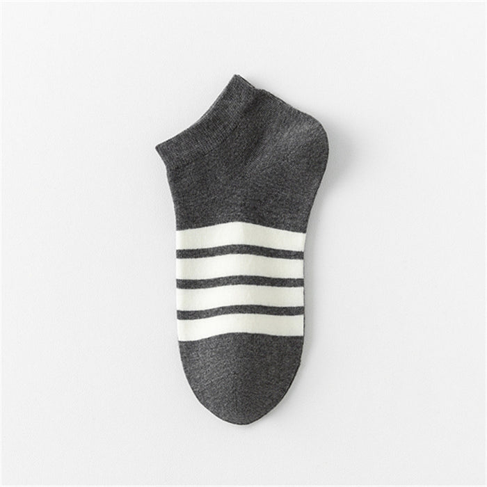 Wholesale Couple sports socks with asymmetrical stripes on the four bars