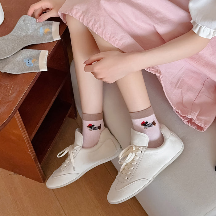 Wholesale Cartoon cute sports thin breathable tube socks boneless socks