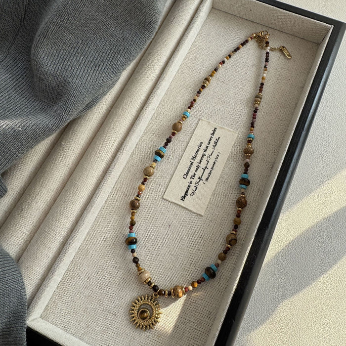 Wholesale Necklace, light luxury, high-end accessories, small sun titanium steel necklace, women's collarbone chain