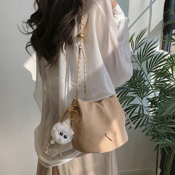 Wholesale Minimally new fashionable bucket bag, crossbody bag, popular chain handbag
