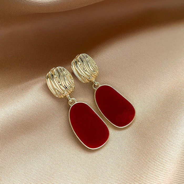 Wholesale Silver needle wine red light luxury retro female temperament pearl earrings high-end earrings