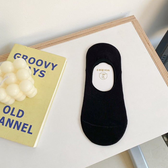 Wholesale Basic vertical silicone anti slip invisible socks, versatile and comfortable, thin socks