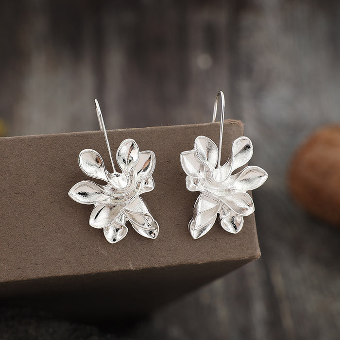 Wholesale Vintage flower alloy elegant personality fashionable temperament earrings and earrings