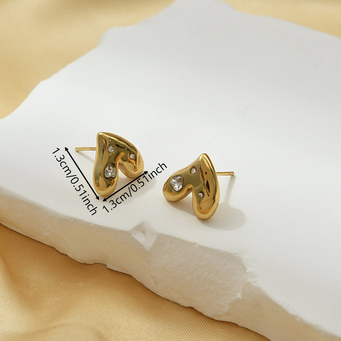 Wholesale Love studded titanium steel earrings, niche design, high-end, cute, light luxury, heart-shaped earrings accessories