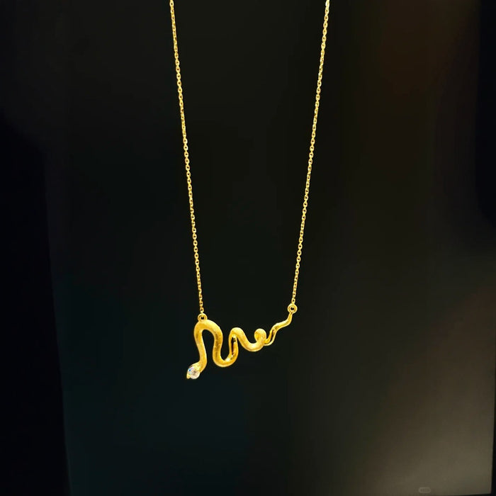 Wholesale Pure silver gold spirit snake necklace, light luxury, niche collarbone chain, sweater chain, temperament, high-end necklace, female snake