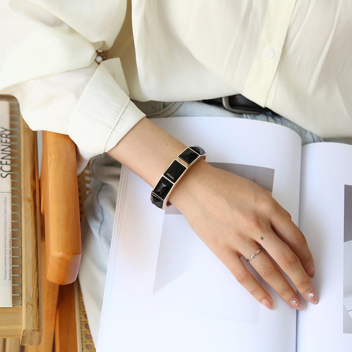 Wholesale Bracelet with high-end feel, alloy plated bracelet, fashionable opening bracelet, inlaid with jewelry bracelet