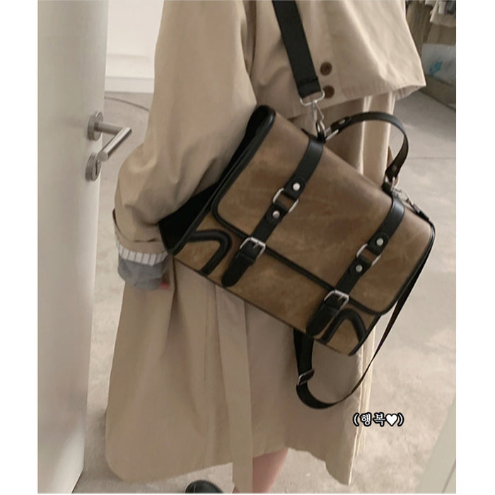 Wholesale Retro backpack, fashionable college style, versatile, large capacity shoulder bag