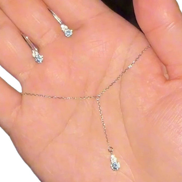 Wholesale Retro blue diamond water droplet necklace with minimalist and high-end design, niche design, neck chain, chain lock, bone chain wholesale