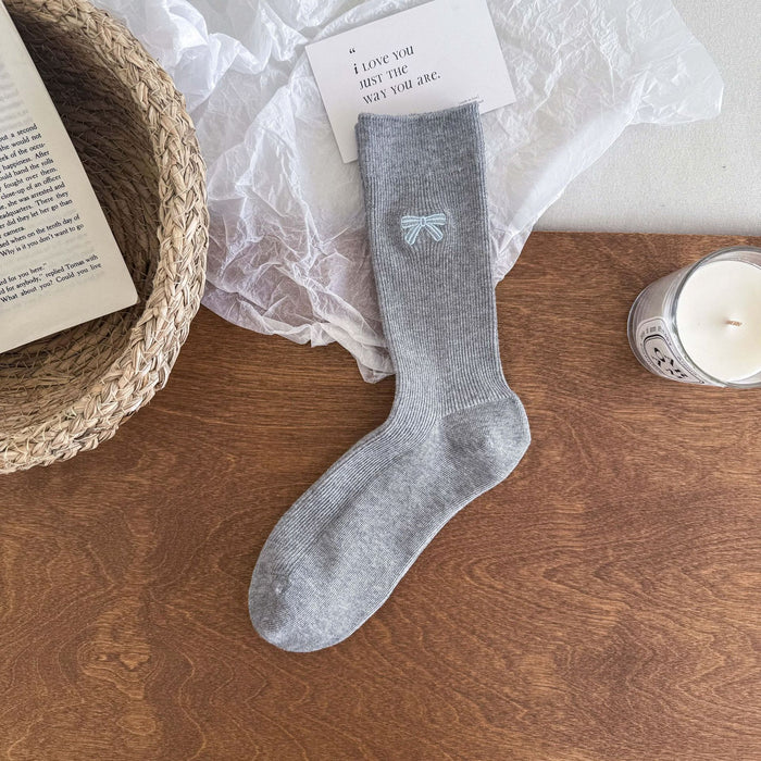 Wholesale Embroidered bow cotton mid tube socks, long tube socks