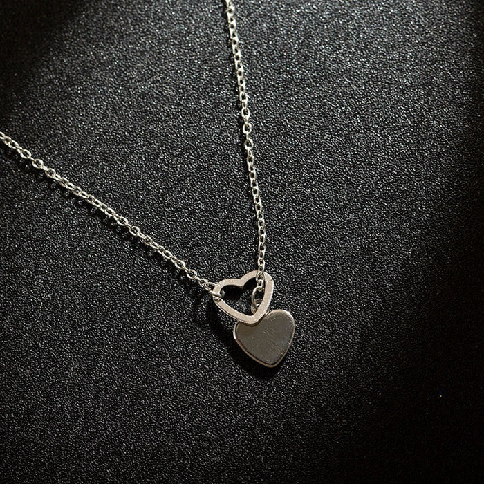 Wholesale Simple alloy hollow heart necklace mixed with neckband, pull-out heart pendant, collarbone chain, neck chain