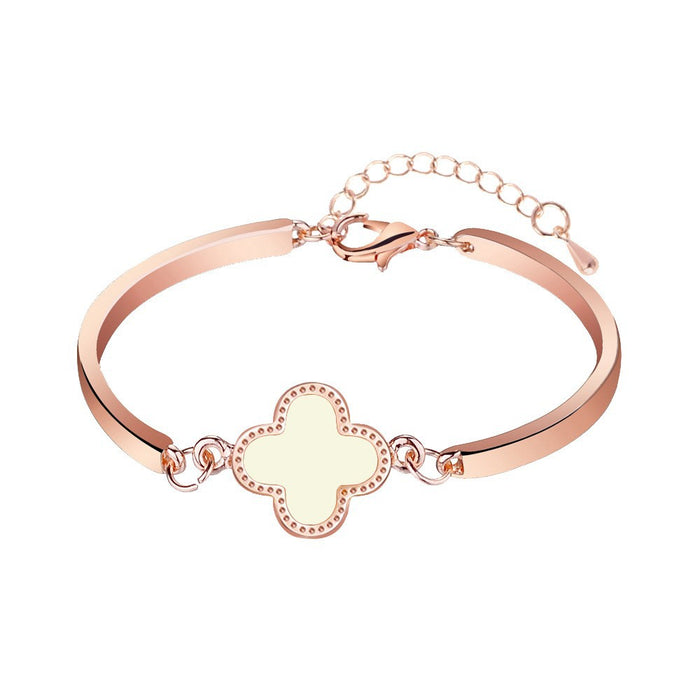Wholesale Lucky Clover Bracelet Trendy Handpiece