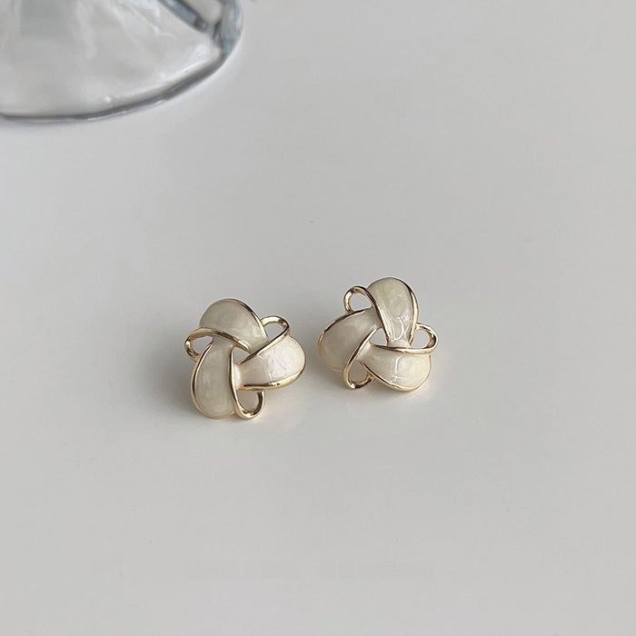 Wholesale Advanced and luxurious style collection with silver needles, fashionable new earrings, versatile earrings with temperament