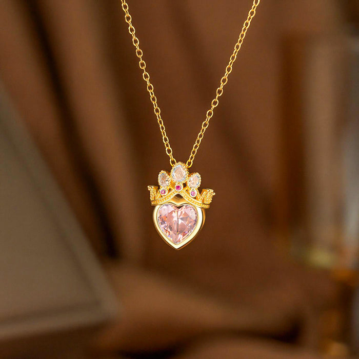 Wholesale heart necklace openwork crown pendant necklace inlaid with zircon