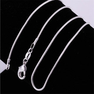 Wholesale Personalized and versatile snake chain necklace, fashionable silver single chain with snake bone chain