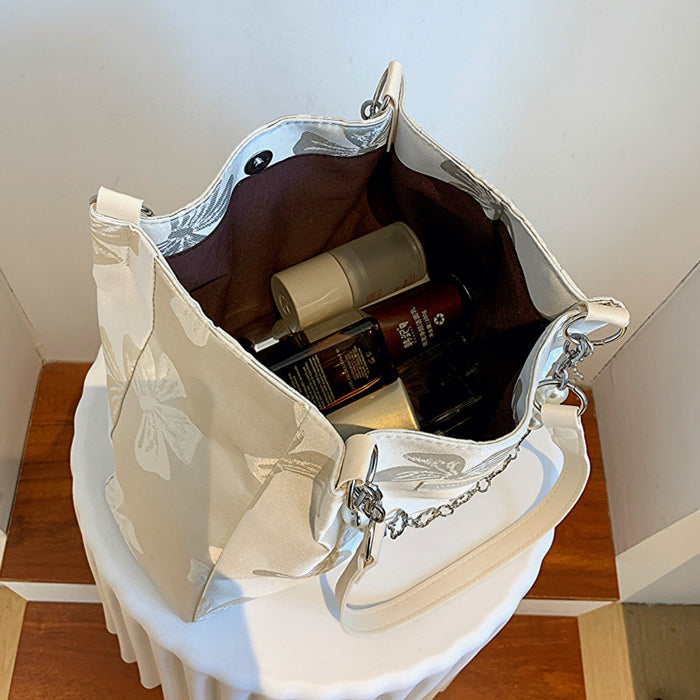 Wholesale Large capacity fashionable canvas bag versatile commuting tote bag