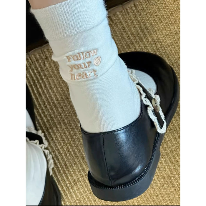 Wholesale Embroidered letters, heart-shaped socks, cotton mid-term socks
